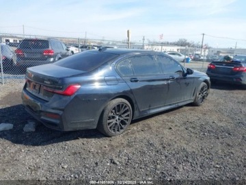 BMW Seria 7 G70 2022 BMW Seria 7 750 I xDrive 2022 4.4l 4.4 Benzyna 523KM, zdjęcie 5