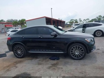 Mercedes GLC C254/X254 2023 Mercedes-Benz GLC 300 4Matic Coupe 2023 2.0l 2.0 Benzyna 255KM, zdjęcie 6