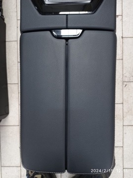 PODŁOKIETNIK TUNEL ŚRODKOWY SCHOWEK RENAULT AUSTRAL 2022R