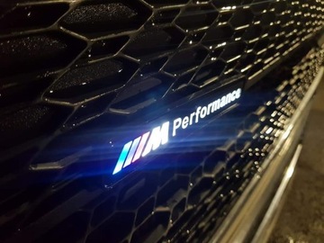 СВЕТОДИОДНЫЙ ЛОГОТИП BMW M PERFORMANCE, НАПРИМЕР. В БМВ