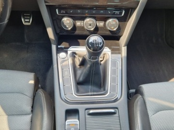 Volkswagen Passat B8 Limousine 2.0 TDI 150KM 2015 Volkswagen Passat 2.0tdi 150KM R LINE Ledy Navi, zdjęcie 32