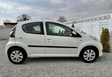 Citroen C1 I Hatchback 3d Facelifting 1.0 i 68KM 2011 Citroen C1 Citroen C1 1.0 Exclusive Benzyna 68KM, zdjęcie 23