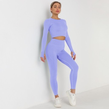 Женский тренировочный спортивный костюм на 2 частях