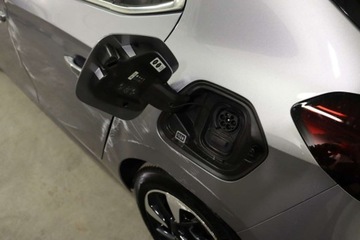 Opel Corsa F CORSA-e e 136KM 2022 Opel Corsa duza bateria 50 kWh, zlacze CCS, pelna faktura VAT 136KM, zdjęcie 10