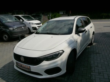 Fiat Tipo II Station Wagon 1.4 95KM 2019 Fiat Tipo 1.4 zwykła benzyna Stan Idealny, zdjęcie 11