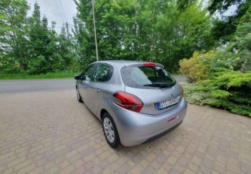 Peugeot 208 I Hatchback 5d Facelifting 1.2 PureTech 82KM 2019 Peugeot 208 Peugeot 208 1.2 PureTech GPF Active SampS 1.2 Benzyna 82KM, zdjęcie 4