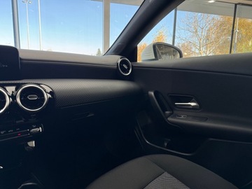 Mercedes CLA C118/X118 2022 Mercedes-Benz CLA 180 180 7G-DCT / 1 właściciel /, zdjęcie 23