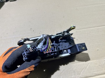 FORD OE YC15V43288FP ZÁMEK DVEŘE ZADNÍ P