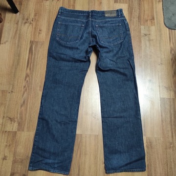 HUGO BOSS BO1 SPODNIE JEANS 36/34