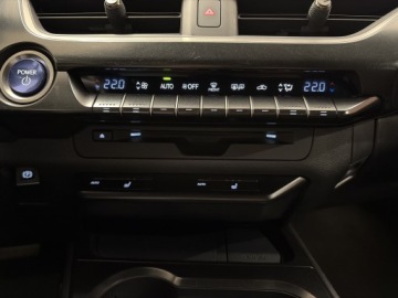 Lexus UX 2019 Lexus UX 250h Prestige AWD Lexus UX 250h Prestige+, zdjęcie 17