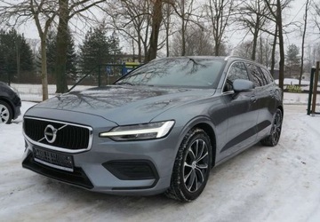 Volvo V60 I Kombi Facelifting 2.0 D3 DRIVE-E 150KM 2018 Volvo V60 Volvo V60 D3 Momentum 2.0 Diesel 150KM