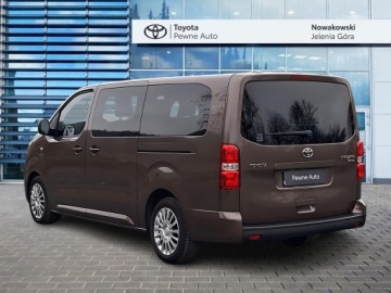 Toyota Proace II Furgon Medium 2.0 D-4D 177KM 2024 Toyota PROACE VERSO 2.0 D4-D Long Business Toyota, zdjęcie 7