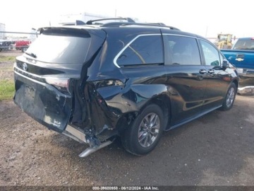 Toyota Sienna III 2023 Toyota Sienna xle, 2023r., 2.5L 2.5 Benzyna 245KM, zdjęcie 2