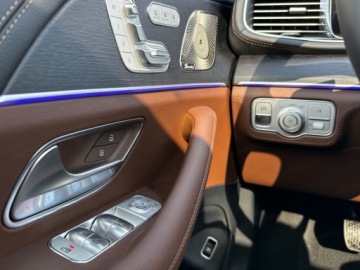 Mercedes GLE V167 SUV Facelifting 2.0 300d 269KM 2025 MERCEDES-BENZ GLE 300 d 4-Matic AMG Line 2.0 (269KM) 2025, zdjęcie 11