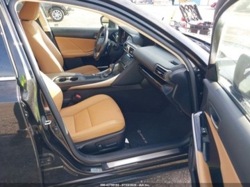 Lexus IS III 2020 Lexus IS is 300 rwd 2.0 Benzyna 241KM, zdjęcie 9