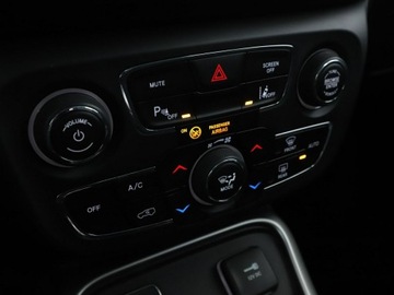 Jeep Compass II SUV 1.4 MultiAir 140KM 2018 Jeep Compass navi klima auto półskóra kamera i, zdjęcie 26
