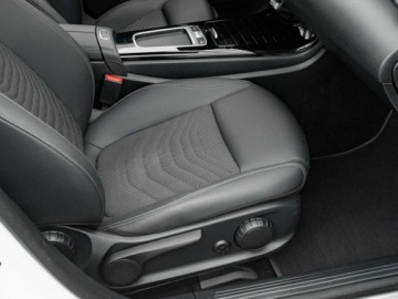 Mercedes Klasa A W177/V177 Hatchback Facelifting 1.3 200 163KM 2023 Mercedes A 200 WD1049T#200 Progressive 7G-DCT, zdjęcie 28