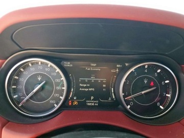 Maserati Levante 2023 Maserati Levante 2023r., GT, 3.0L, od ubezpieczalni 3.0 Benzyna 345KM, zdjęcie 10