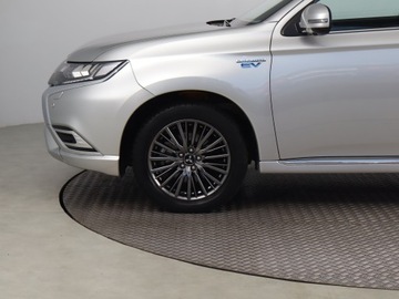 Mitsubishi Outlander III 2019 Mitsubishi Outlander 2.4 PHEV, Serwis ASO, 4X4, zdjęcie 14