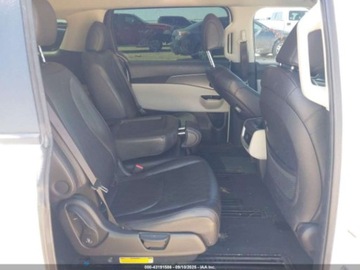 Kia Carnival II 2022 Kia Carnival MPV LX Seat Package 2022 3.5l 3.5 Benzyna 290KM, zdjęcie 12