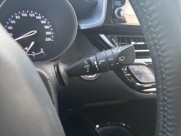 Toyota C-HR I Crossover Facelifting 2.0 Hybrid Dynamic Force 184KM 2019 Toyota C-HR 2.0 Hybrid Selection Toyota C-HR Hybri, zdjęcie 18