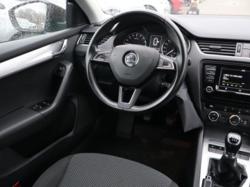 Skoda Octavia III Liftback 2.0 TDI 150KM 2016 Skoda Octavia 2.0 TDI, Salon Polska, VAT 23%, zdjęcie 6