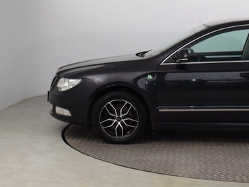 Skoda Superb II Sedan 1.6 TDI CR DPF 105KM 2012 Skoda Superb 1.6 TDI, Navi, Xenon, Klima, zdjęcie 14