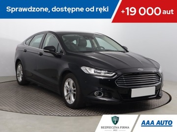 Ford Mondeo V Sedan 2.0 EcoBoost 203KM 2016 Ford Mondeo 2.0 EcoBoost, Automat, Skóra, Navi