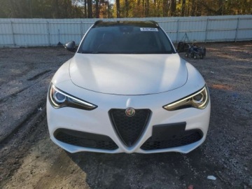 Alfa Romeo Giulia II Sedan 2.0 TBi 280KM 2018 Alfa Romeo Giulia 2018 ALFA ROMEO GIULIA Q4 2.0 Benzyna 280KM, zdjęcie 4