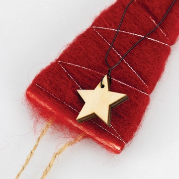 ДЕРЕВЯННЫЙ КУЛОН РОЖДЕСТВЕНСКОЕ УКРАШЕНИЕ ОЛЕНЬ ДЛЯ РОЖДЕСТВЕНСКОЙ ЕЛКИ ОРНАМЕНТ ПЛАТЬЯ