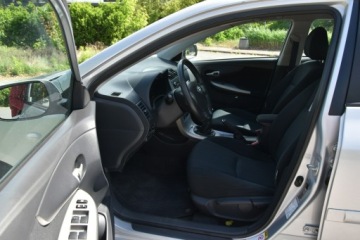 Toyota Corolla X Sedan 1.6 Valvematic 132KM 2009 Toyota Corolla 1.6Benzyna VVT-i 132KM 2009r. SALON, zdjęcie 13