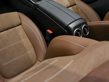 Mercedes CLA C118/X118 Coupe Facelifting 1.3 200 163KM 2025 MERCEDES-BENZ CLA 200 AMG Line Sedan 1.3 (163KM) 2025, zdjęcie 10