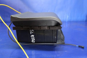 Правый звездный Mercedes SL R230 A2308100841