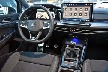 Volkswagen Golf VIII Hatchback 1.5 TSI EVO 150KM 2024 Volkswagen Golf Bezwypadkowy / Salon Polska /, zdjęcie 17