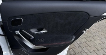 Mercedes Klasa A W177/V177 Hatchback Facelifting 2.0 220 190KM 2024 Mercedes-Benz Klasa A 4Matic AMG Line Multibeam AndroidAuto Pamiec foteli, zdjęcie 27