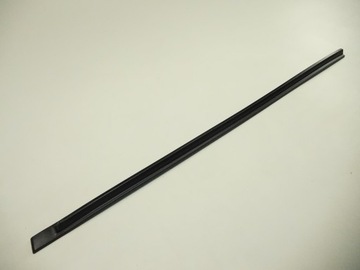 Listwa drzwi VW GOLF JETTA Mk2 193853516