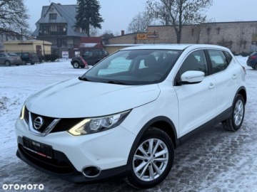 Nissan Qashqai II Crossover 1.2 DIG-T 115KM 2015 Nissan Qashqai Nissan Qashqai 1.2 DIG-T N-Vision 1.2 Benzyna 115KM, zdjęcie 2