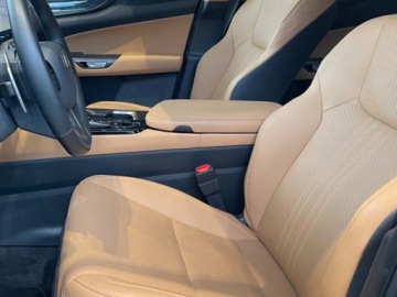 Lexus NX II SUV Facelifting 2.5 350h 200KM 2026 350h Prestige AWD 200KM | Head Up Display, zdjęcie 6