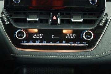 Toyota Corolla XII TS Kombi 1.2 Turbo D-4T 116KM 2021 Toyota Corolla 1.2 Turbo, Salon Polska, zdjęcie 10