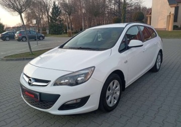 Opel Astra J GTC 1.4 Turbo ECOTEC 140KM 2016 Opel Astra Kupiony w Polsce - benzyna - 1,4 - 140 KM - LPG 1.4 BenzynaLPG, zdjęcie 2