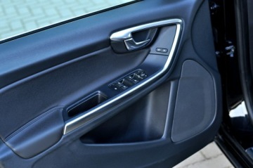 Volvo S60 II Sedan 2.0 D3 163KM 2012 Volvo S60 2.0 163 KM D3 Automat Navi Parktronik, zdjęcie 12