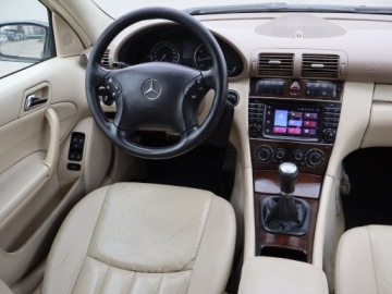 Mercedes Klasa C W203 Sedan W203 1.8 (C 200 Kompressor) 163KM 2005 Mercedes C C 200 Kompressor , Salon Polska, Klima, zdjęcie 6