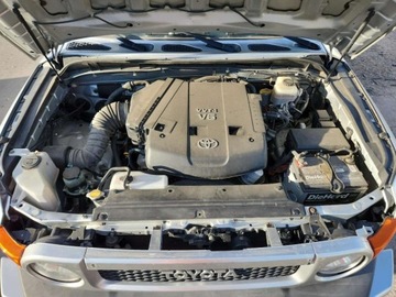 Toyota FJ Cruiser 4.0 239KM 2007 Toyota FJ Cruiser 2007 4.0l 4.0 Benzyna 239KM, zdjęcie 6