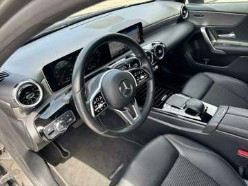 Mercedes Klasa A W177/V177 Hatchback 2.0 250 224KM 2018 Mercedes-Benz A 250 250 Pakiet Progressive - Salon, zdjęcie 9