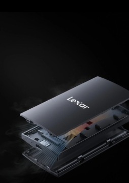 Твердотельный накопитель LEXAR SL300 1 ТБ черный