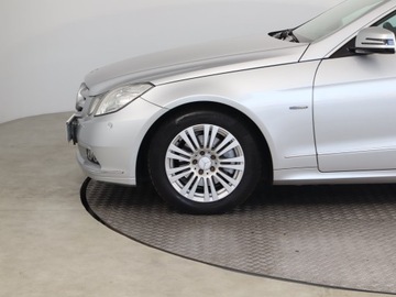 Mercedes Klasa E W212 Coupe 250 CGI BlueEFFICIENCY 204KM 2010 Mercedes E E 250, Automat, Skóra, Xenon, Klima, zdjęcie 14