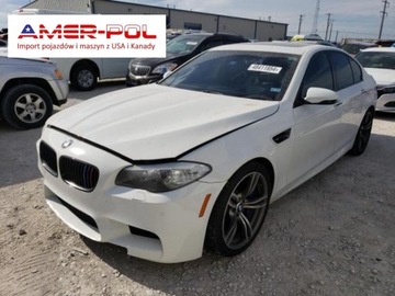 BMW Seria 5 F10-F11 M5 Limuzyna 4.4 V8 560KM 2013 BMW M5 M5, 2013, po gradobiciu, od ubezpieczalni