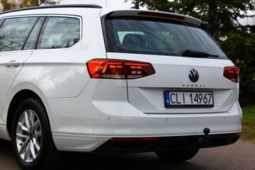 Volkswagen Passat B8 Variant Facelifting 2.0 TDI SCR 150KM 2020 Volkswagen Passat 2.0 TDI 150KM Bezwypadkowy 100 Serwisowany I Wlasciciel, zdjęcie 7