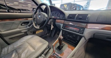 BMW Seria 5 E39 2000 BMW Seria 5 530i 231KM LPG Bardzo ladny egzemplarz 3.0 BenzynaLPG 231KM, zdjęcie 20