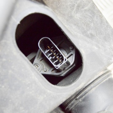 7523631 POUZDRO FILTRU VZDUCHU 116 I 90 2008 BMW 1 (E87)